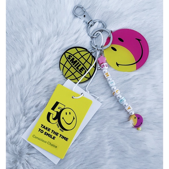 H&M x Smiley® Keychain - Picture 3 of 4
